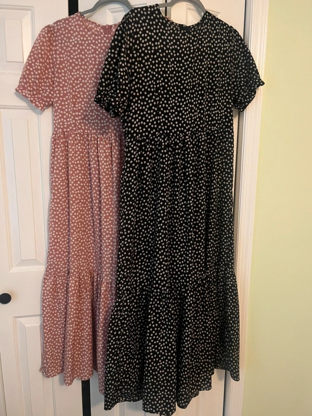 SHEIN Polka Dot Tiered Maxi Dress in Black and Mauve Pink